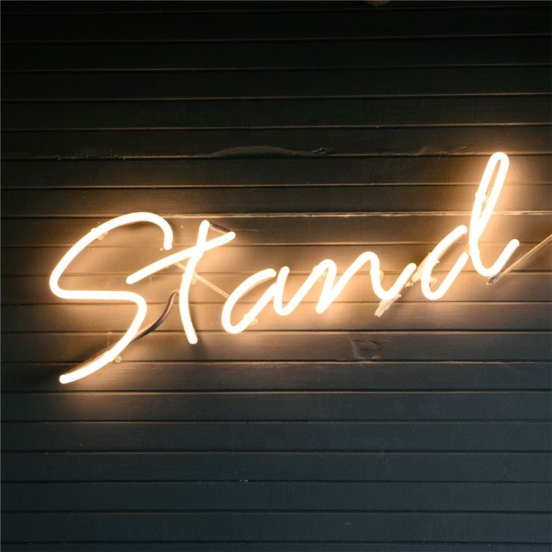 China Personalizado Cartas de Iluminação Neon Sinais De Vidro Com Placa de Acrílico