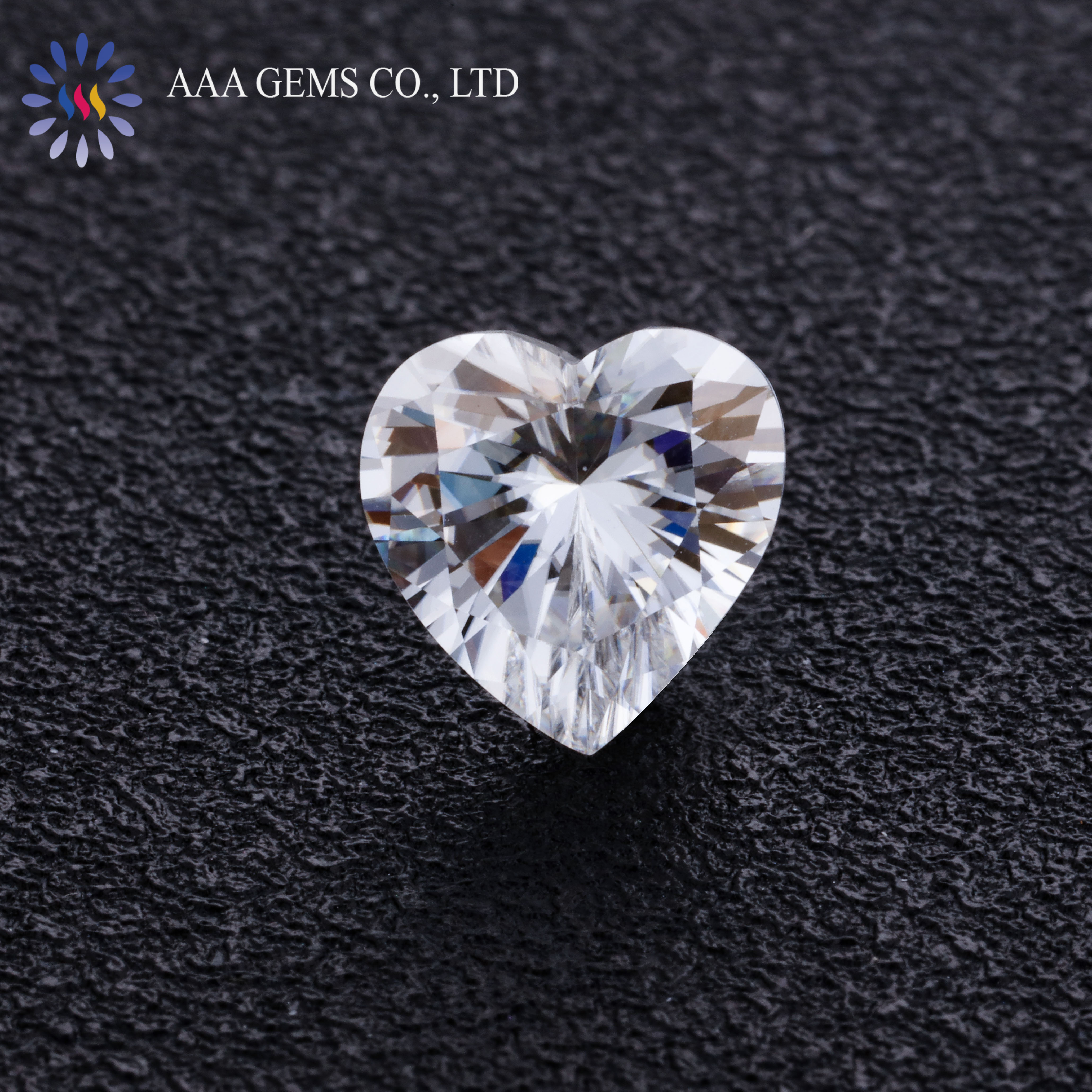 Top Quality D/VVS Grade 3.0 CTW Heart Cut Moissanite Gemstone With GRA Certificate