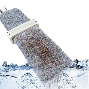 2019 best seller spray mop P12 automatic water squeeze flat mop with microfiber pad.