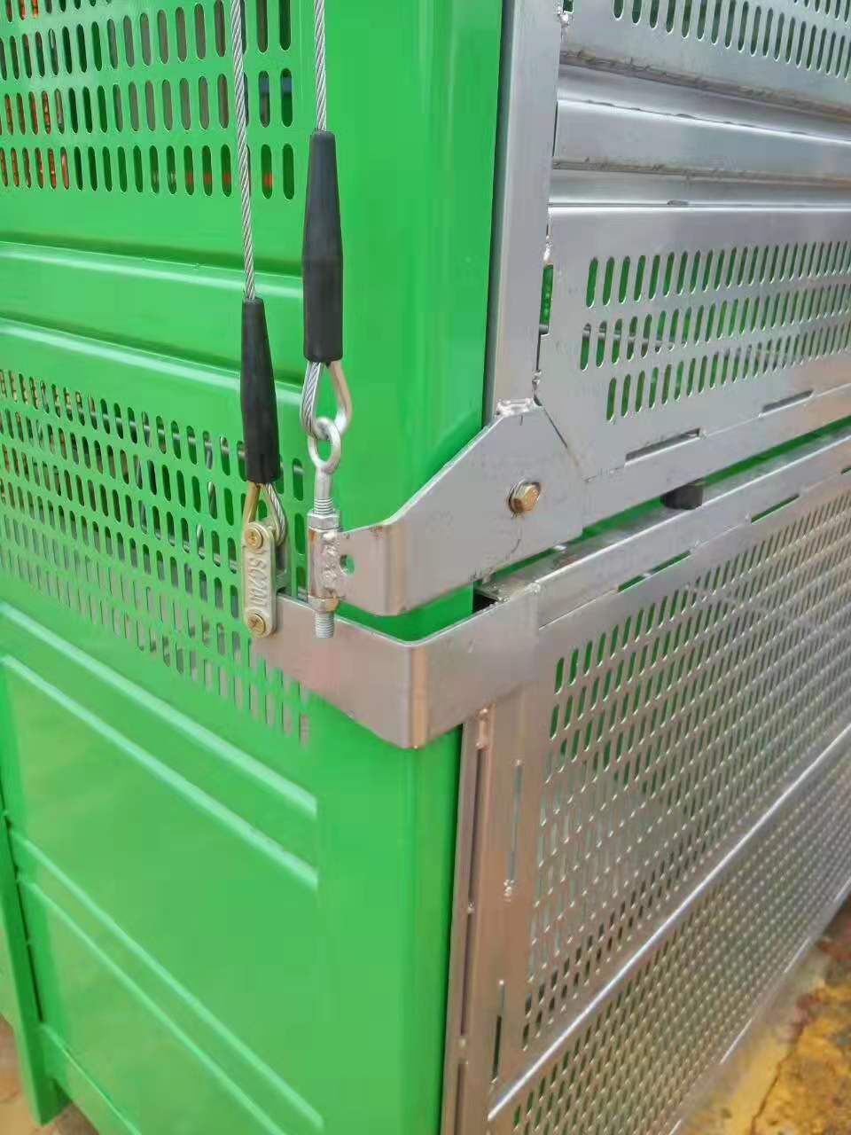 SC200 / 200 Double Cage Construction Hoist Building Elevator