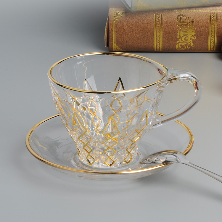 Подарочная Хрустальная чайная кофейная чашка с ручкой в золотой линии 210 мл D90 H70