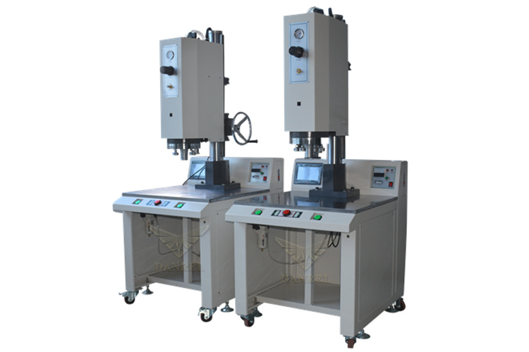 Strong weld and Hermetic Seal High Power Double Heads Ultrasonic Plastic ABS Rain Shower Head Welding Sealing Machine with Film Device