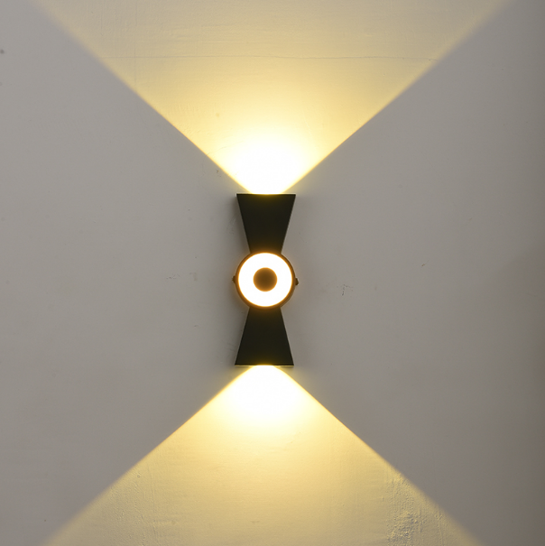 Modern 3000K warm light waterproof shell outdoor led round black aluminum wall lamp