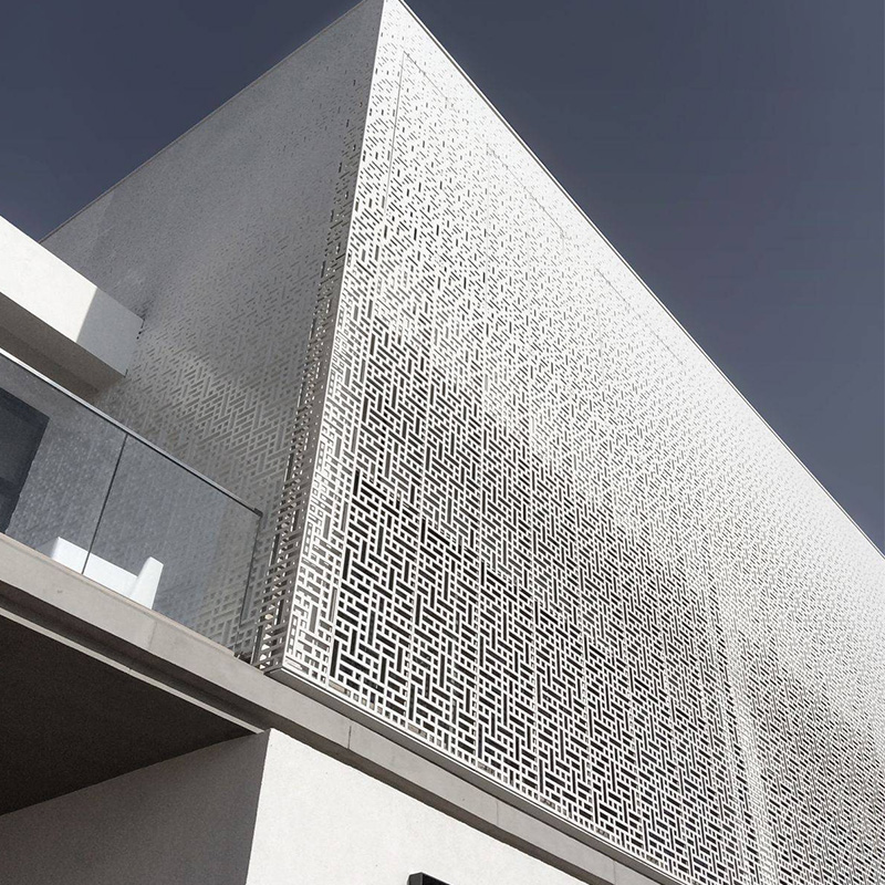 декоративный алюминий. 5 мм. латунный профиль 5х10. перфорированные панели для фасада. 3d panel metall facade.