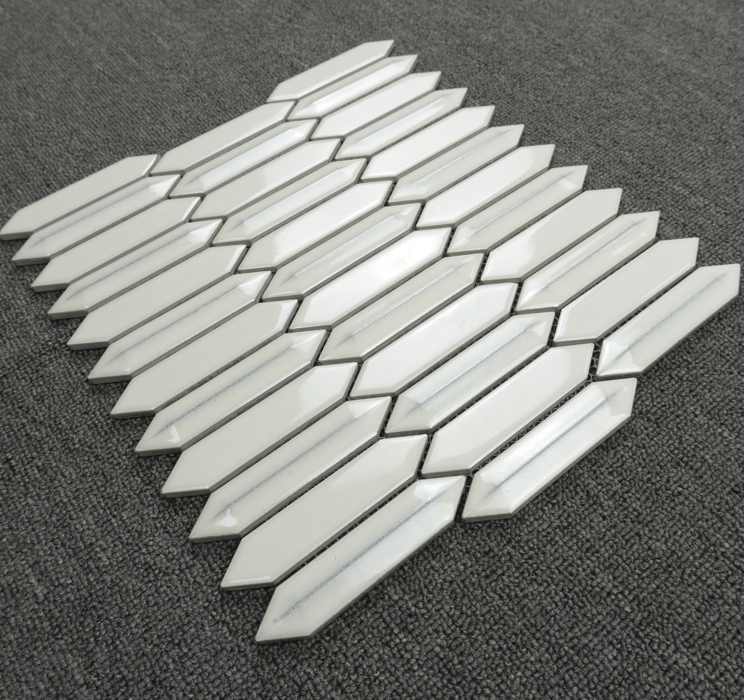 3D Glossy White Arrow Mosaic Tiles Home Mosaic Wall Tiles Decorative 3D Tiles