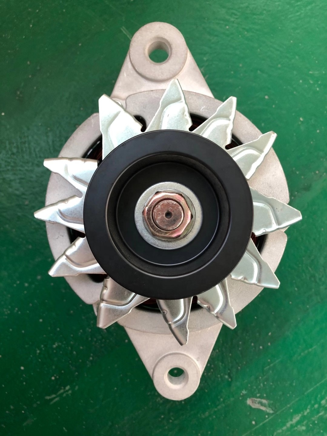 4HK1 Alternator for Excavator 8-98092116-1 - High Performance