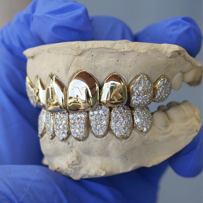 Rapper Popular Personal Custom Gold Jewelry Iced Grillz Set Hip Hop Moissanite Teeth Braces 10K Gold Diamond Bling Grillz Teeth