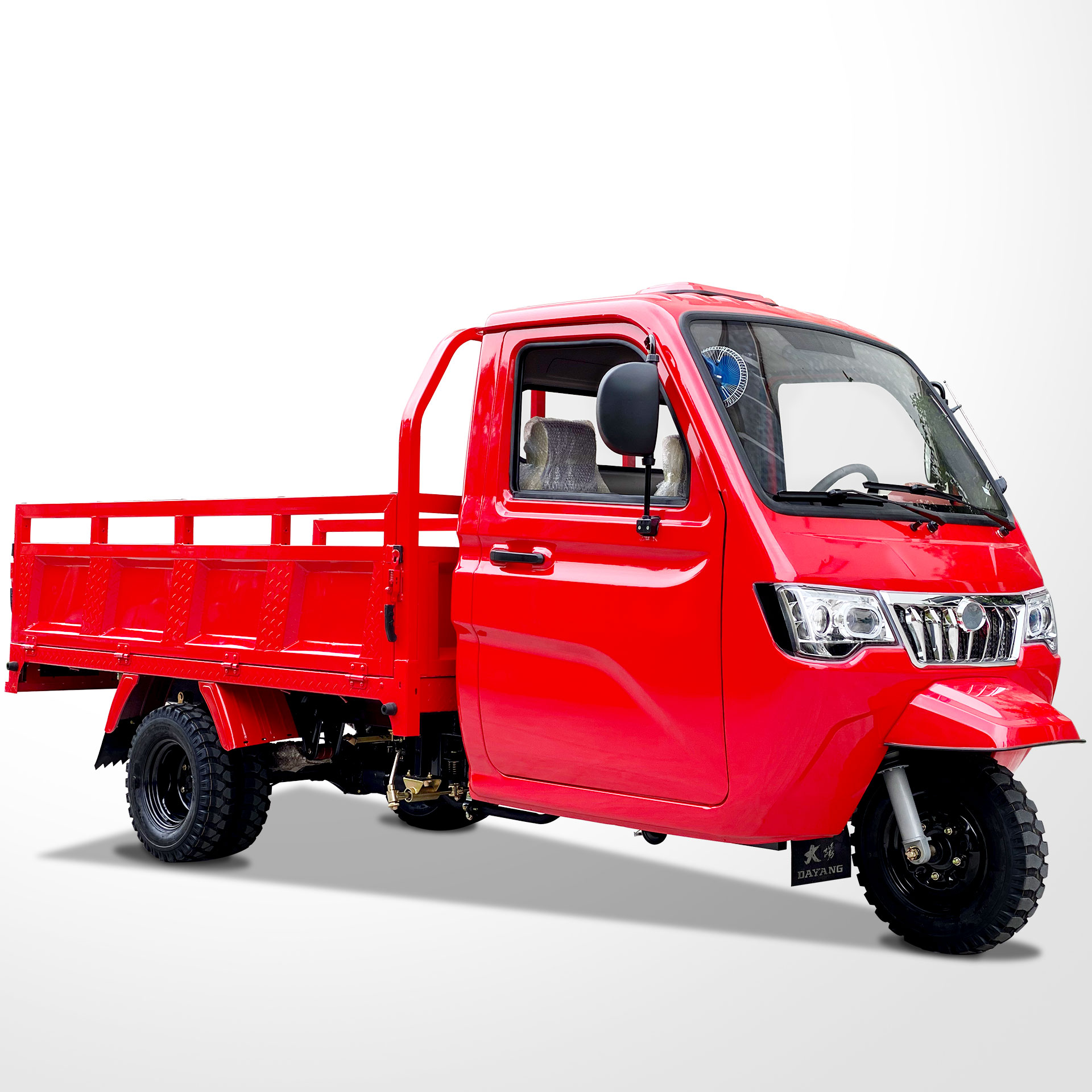 DAYANG BEIYI T5 Enclosed cabin heavy loading tricycle with powerful engine and big cargo truck tricycle three wheels