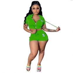 2020 Wholesale Hooded Solid Color Zipper Casual Sportswear 2 Piece Short Set Women