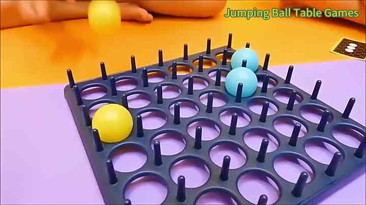 RosyFate Bounce-Off Party Game – Gioco Da Tavolo Con Palline Rimbalzanti, Sfida A 4 Vince Per Famiglie E Bambini, Mini Basket E Lanciatori Inclusi