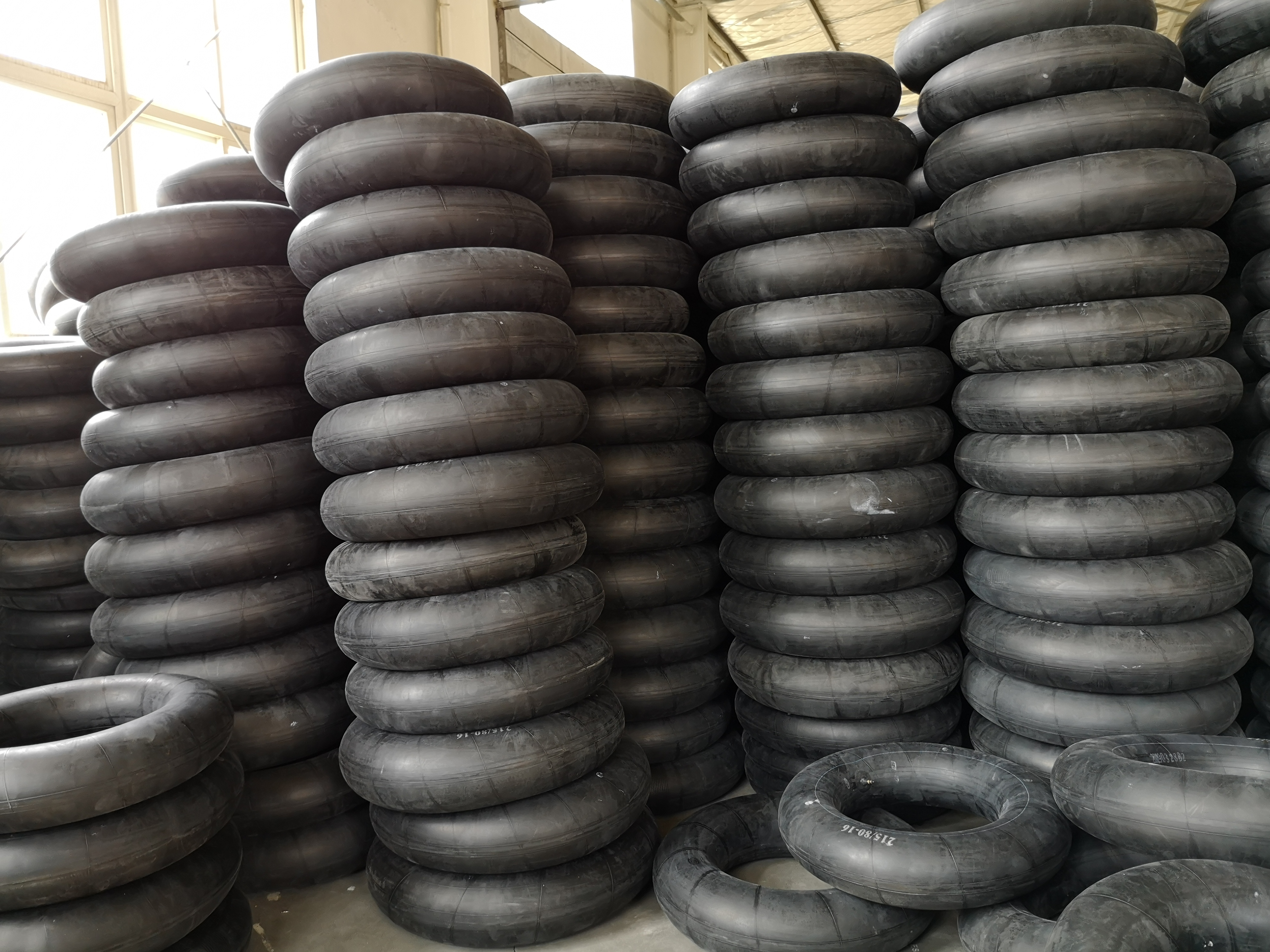 Truck Tube Tyre 120020