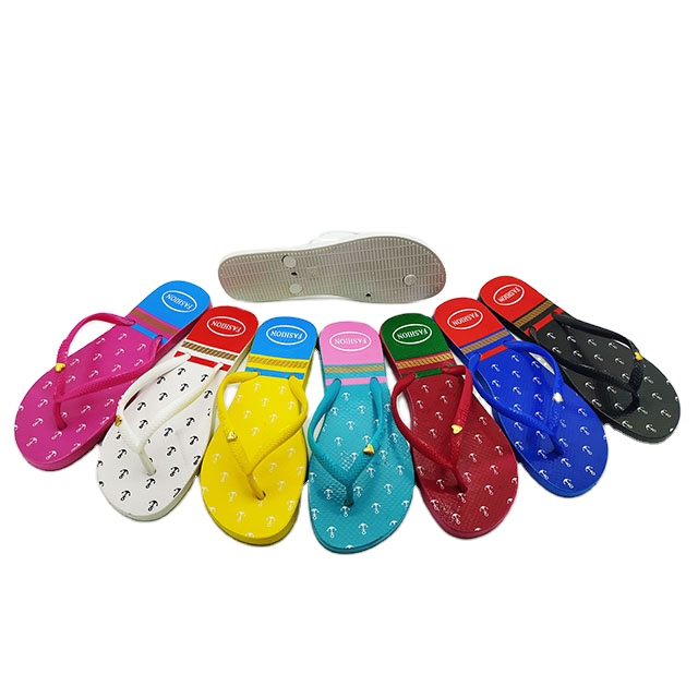 Шлепанцы женские на ремешке, модные сандалии, пляжные разноцветные тапочки, летняя обувь