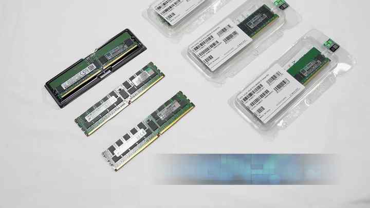P11040-B21 P16001-001 128GB (1x128GB) 4rx4 Ddr4 Server Memory