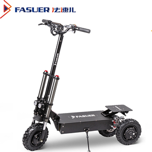 patinete eléctrico con tres ruedas