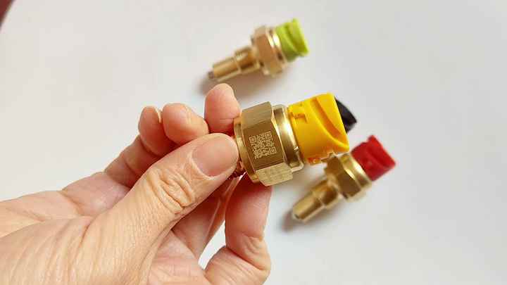 さわこ China 9257596 main hydraulic pump assembly HPV145HW-23A for