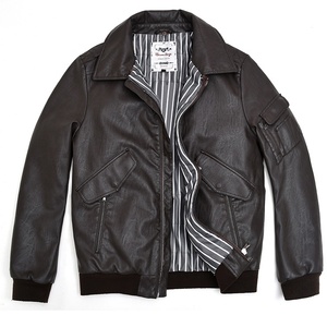 jaqueta de couro com franjas masculinas