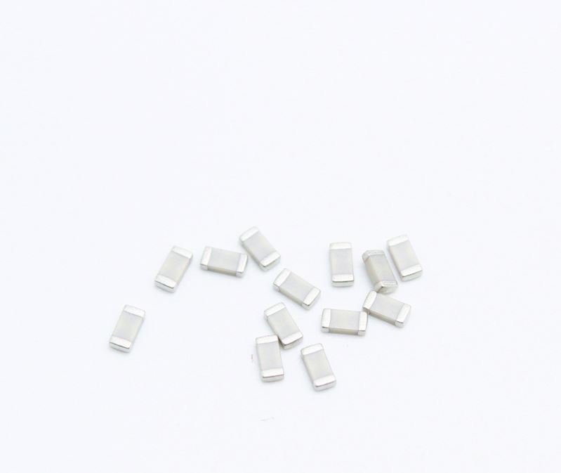 50PCS SMD//SMT 1206 Capacitors 471K 470PF X7R 1000V 1KV 10/% Ceramic Capacitors