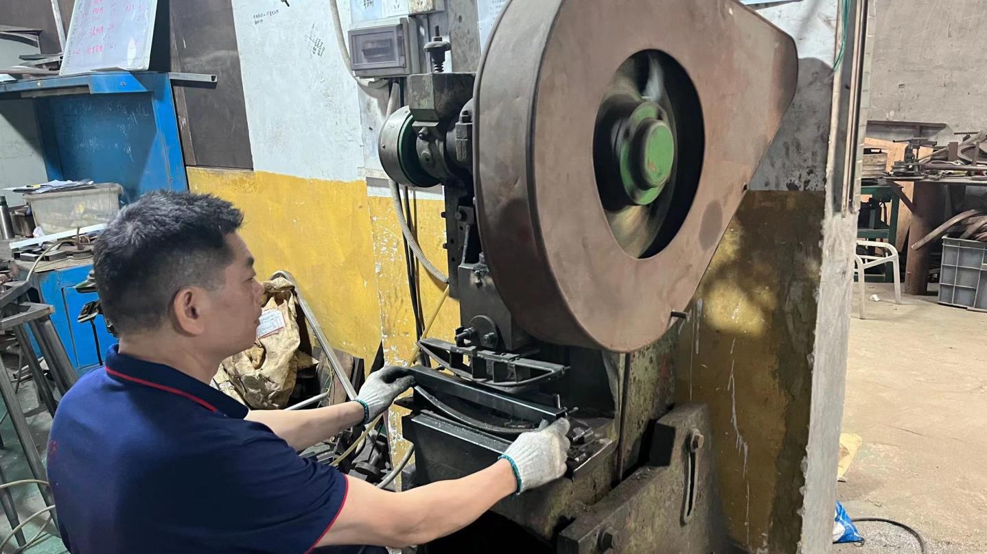 Foshan Yinma Furniture Co., Ltd.