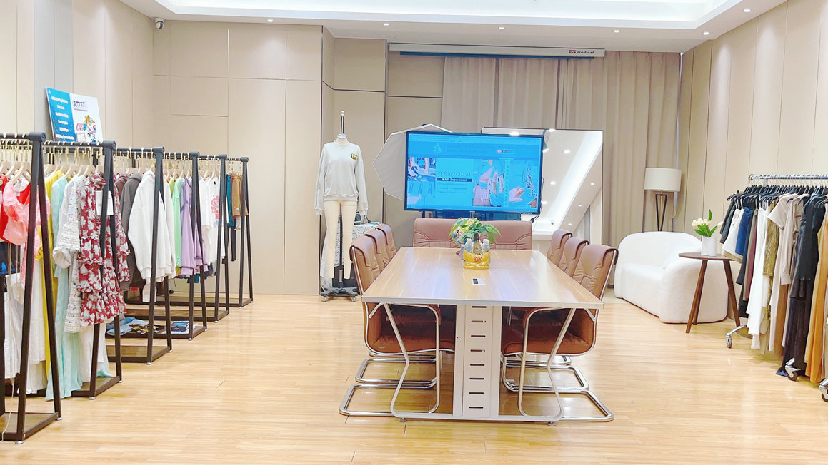 Aoxi Fashion Garment Limited Company (dongguan)