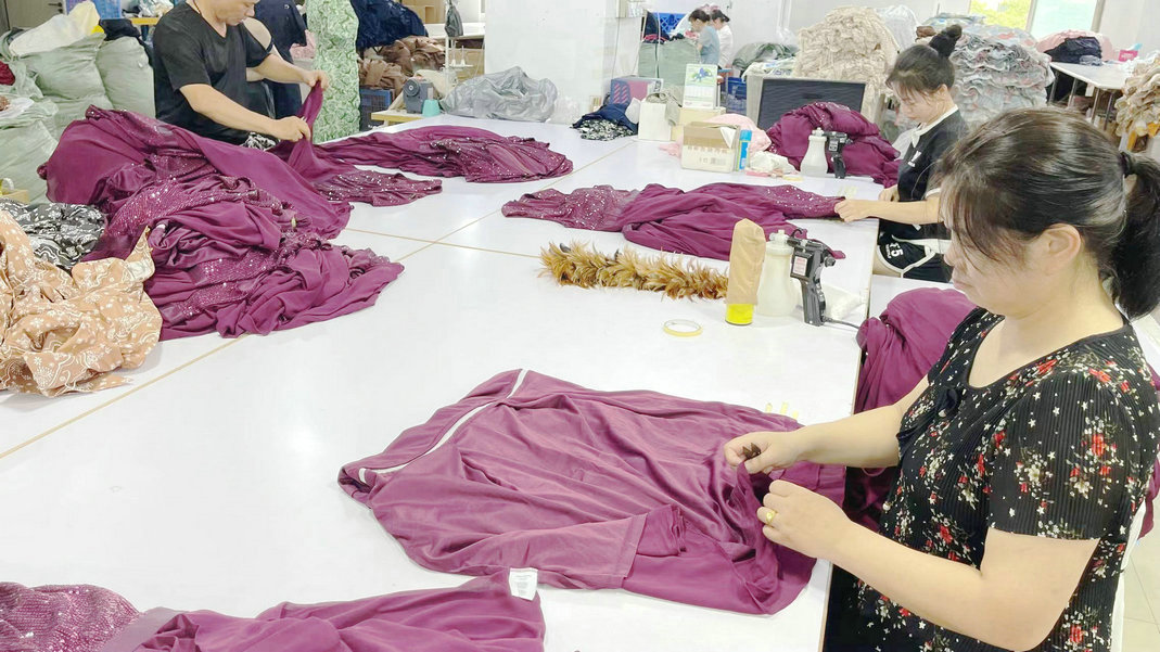 Aoxi Fashion Garment Limited Company (dongguan)