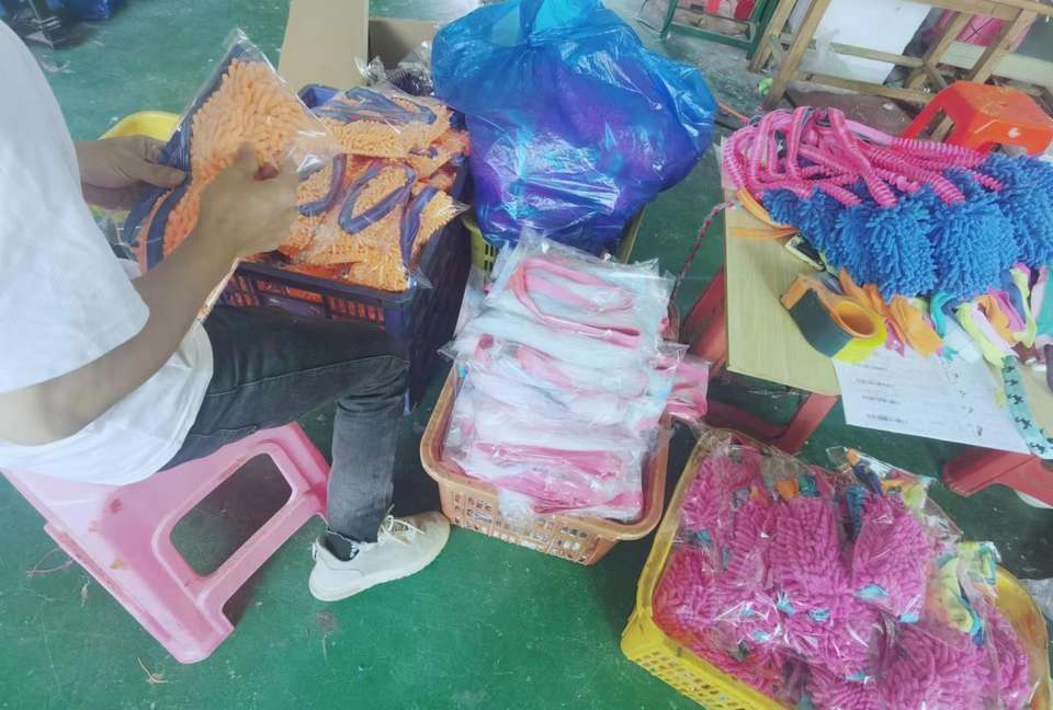 Company Overview Guangzhou Wowo Pet Products Co., Ltd.