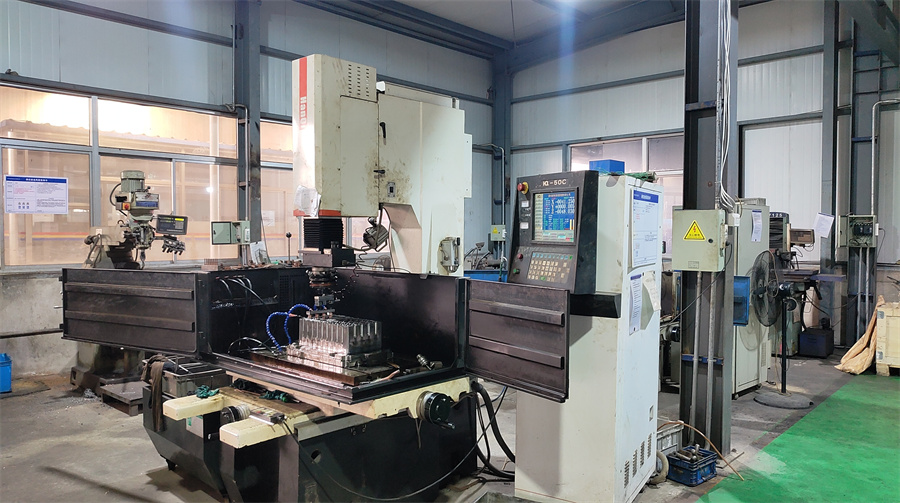 Yangzhou Dingyue Plastic Electronics Co., Ltd.