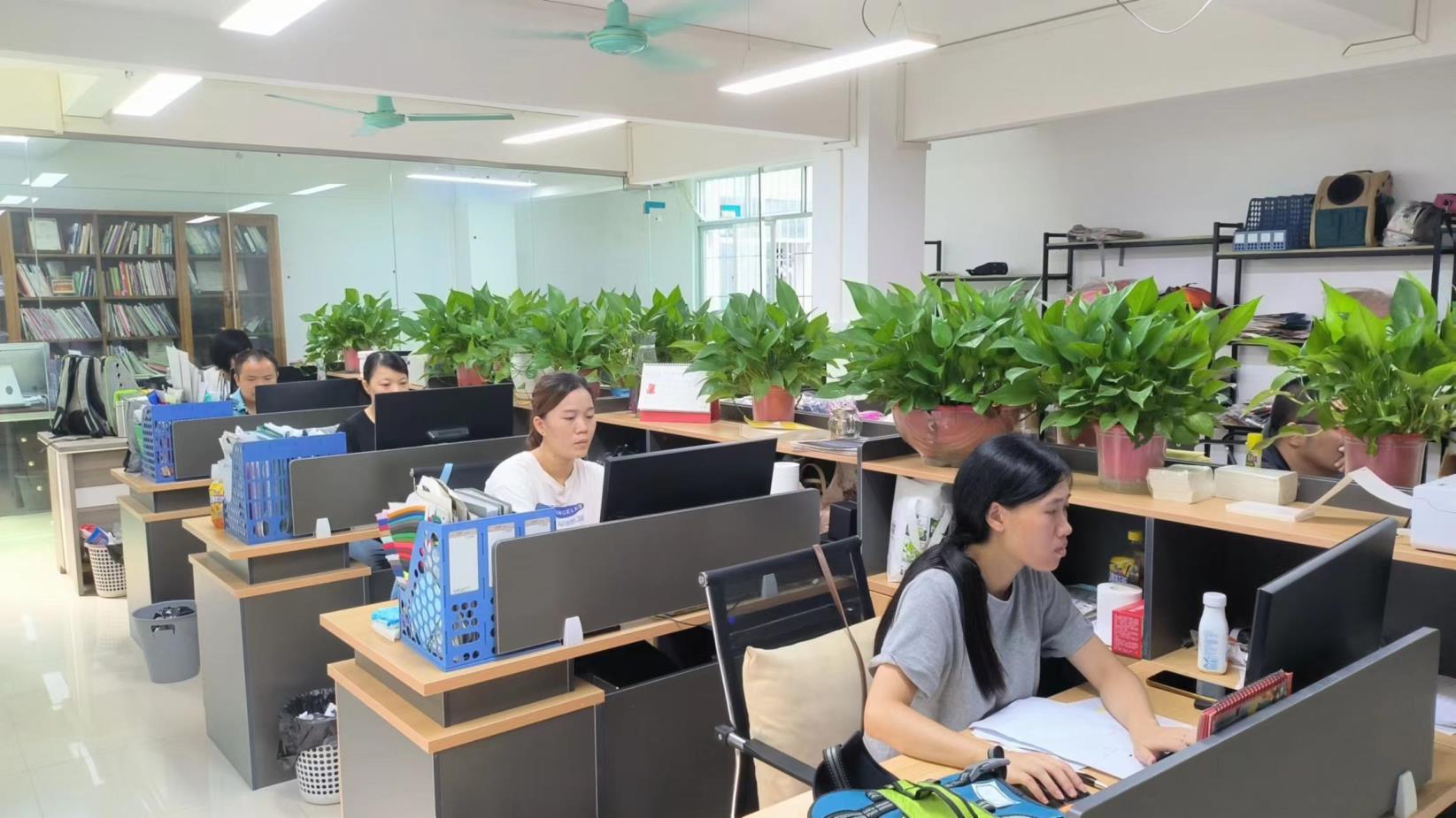 Guangzhou Voyager Pet Products Co., Ltd.