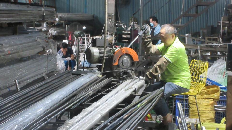 Company Overview Guangzhou Modern Z Furniture Co., Limited