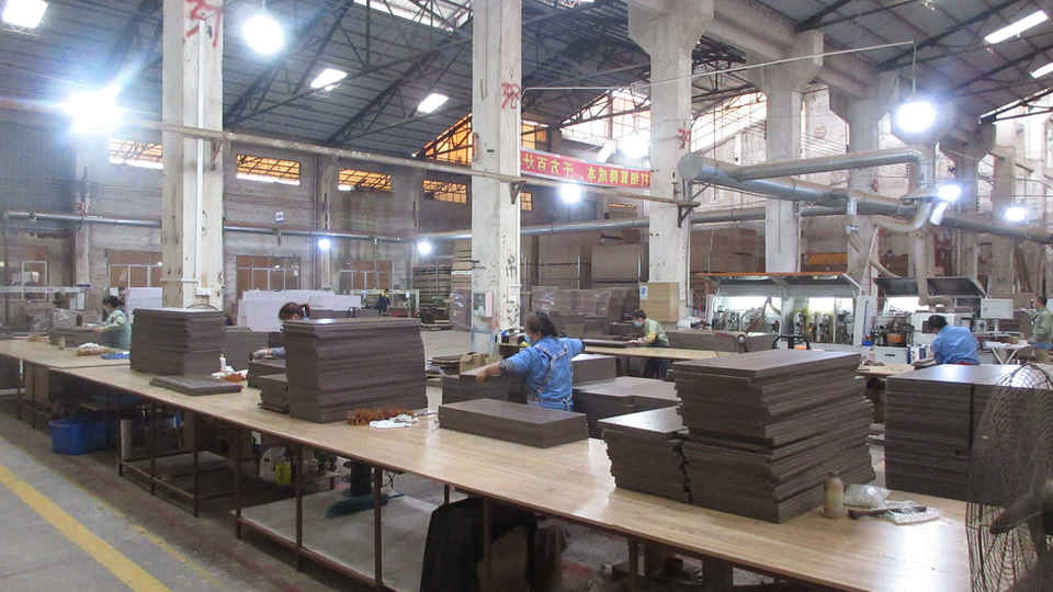 Company Overview Foshan Golden Round Steel & Wooden Furniture Co., Ltd.
