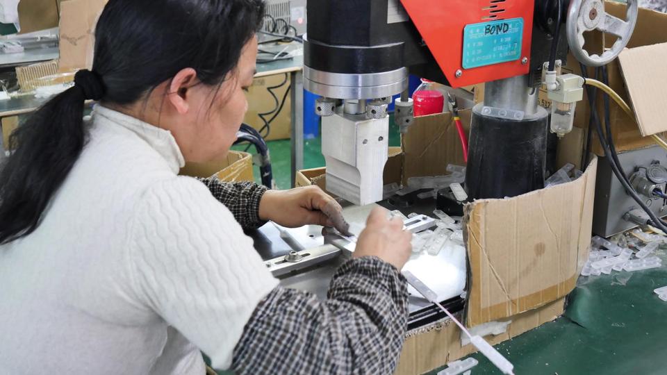 Company Overview Shenzhen Bond Optoelectronic Co., Ltd.