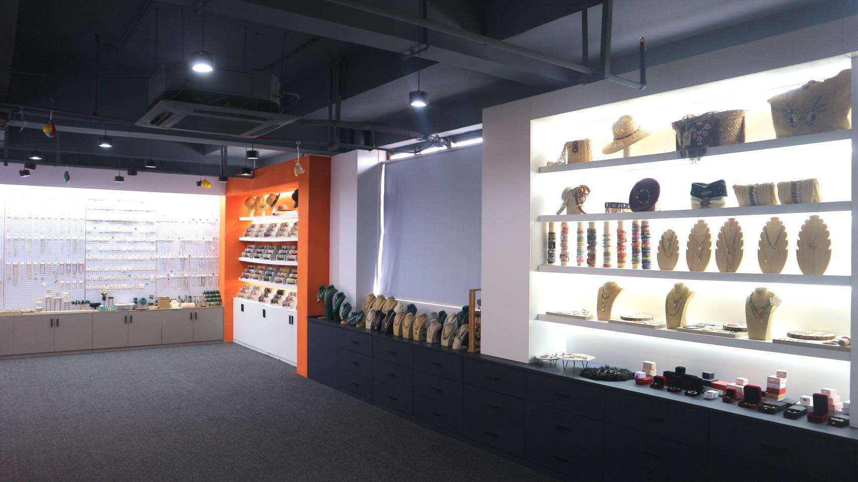 Yiwu Lancui Jewelry Co., Ltd.