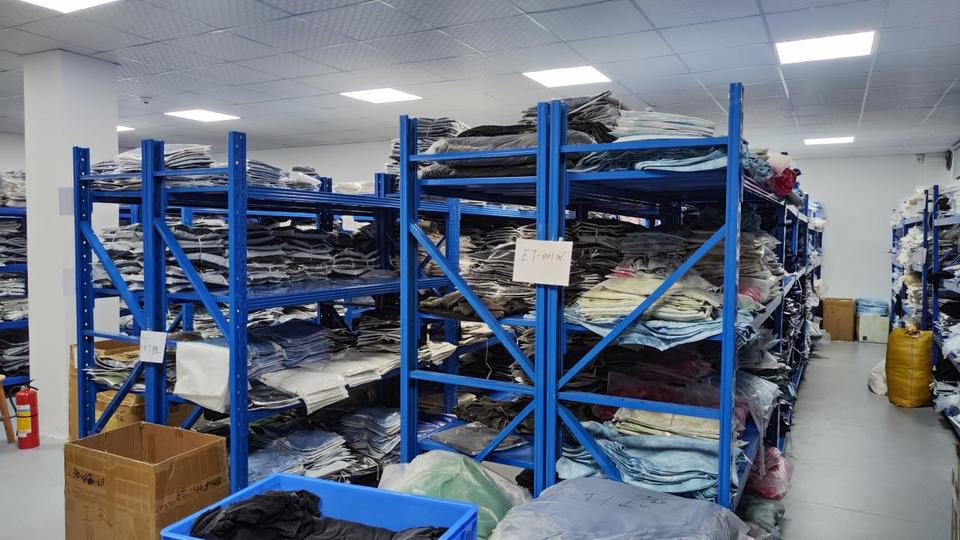 Company Overview Guangzhou Baiyun Area Etai Garment Factory