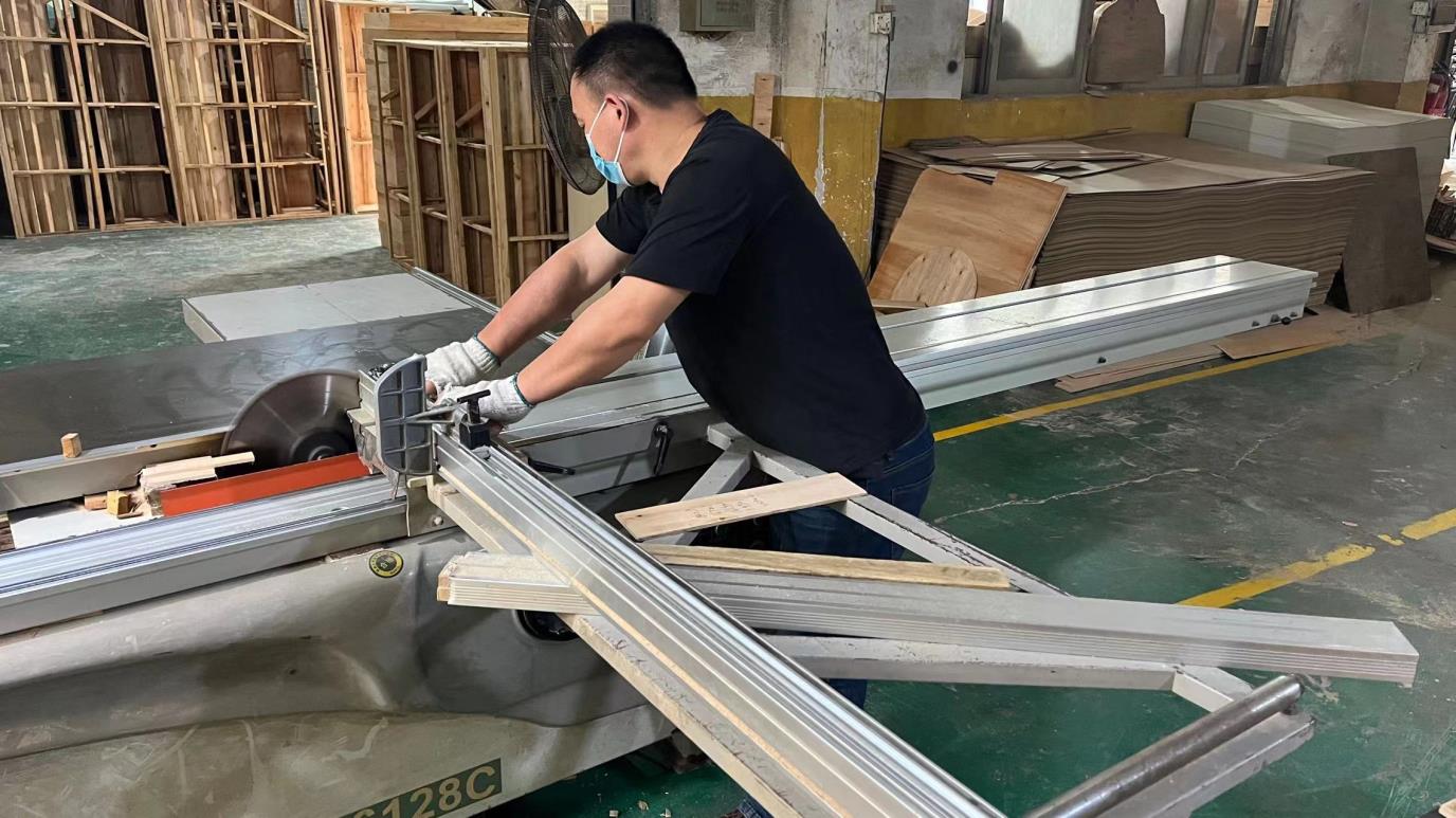 Foshan Yinma Furniture Co., Ltd.