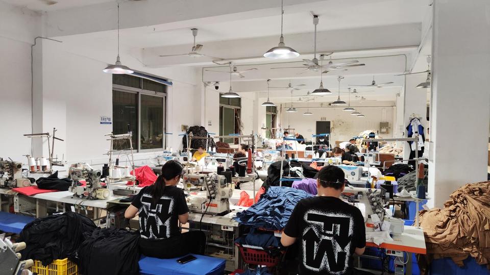Company Overview Guangzhou Baiyun Area Etai Garment Factory