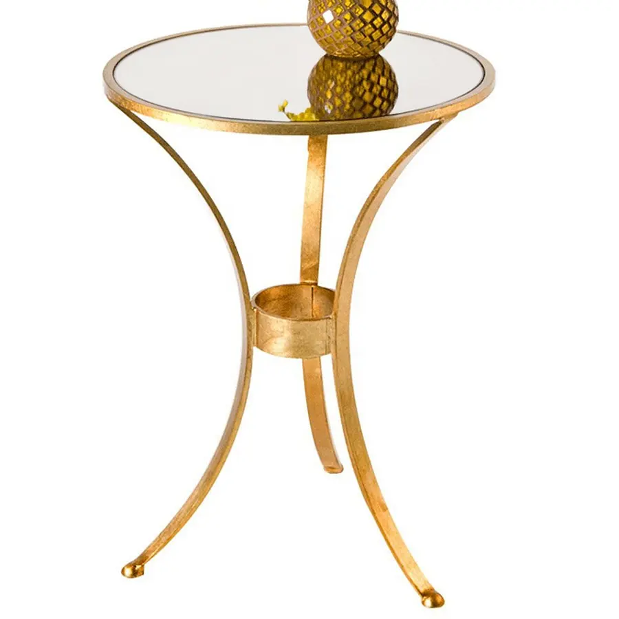 Столик с золотом. Столик круглый маленький. Прикроватный столик с золотыми ножками. Столик стеклянный круглый маленький. Журнальный столик золотой круглый.