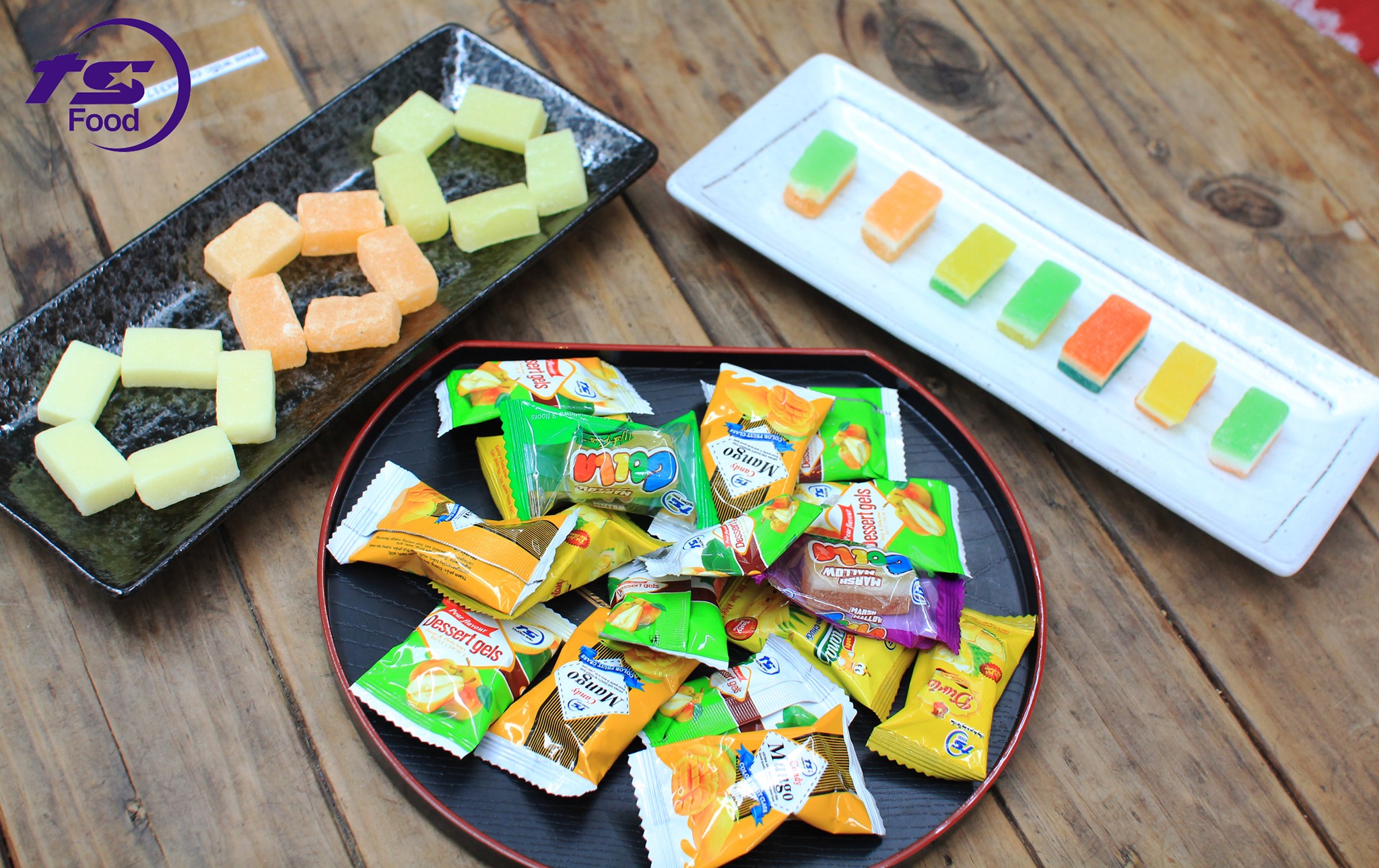 delicious sweet banana gummy candy with competitive price
