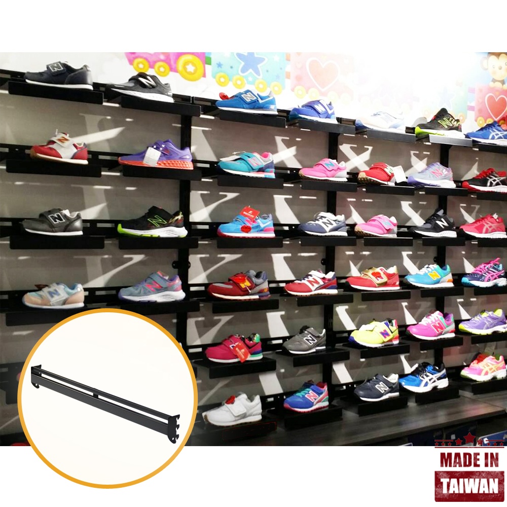 Изготовленный на заказ металлическая подвесная Одежда стеновые панели стеллаж для выставки товаров, розничная продажа, модная футболка дисплей перекрестные штанги для крепления лампы