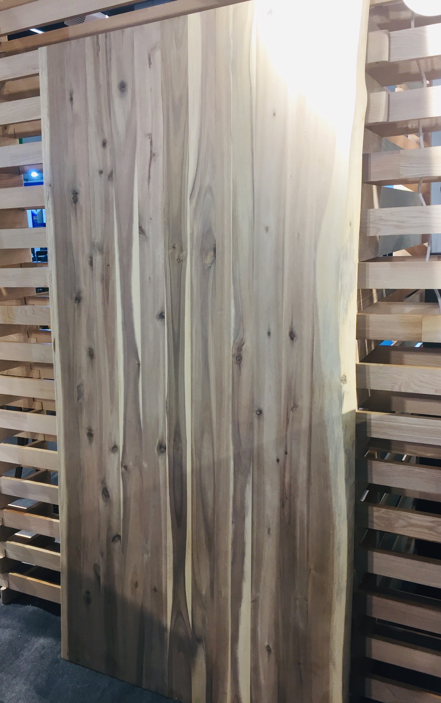 Modern Home Furniture Adjustable Acacia Material Indoor Live Edge Dining Tables solid Acacia with metal leg ID002