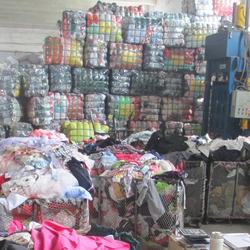 Hot venda de roupas usadas roupas de segunda mão por atacado e bolsas