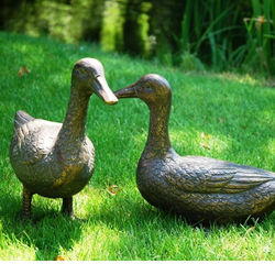 Creek Bird Garden Statue Sculpture Ornament, Duck with Weather Resistant Aluminum