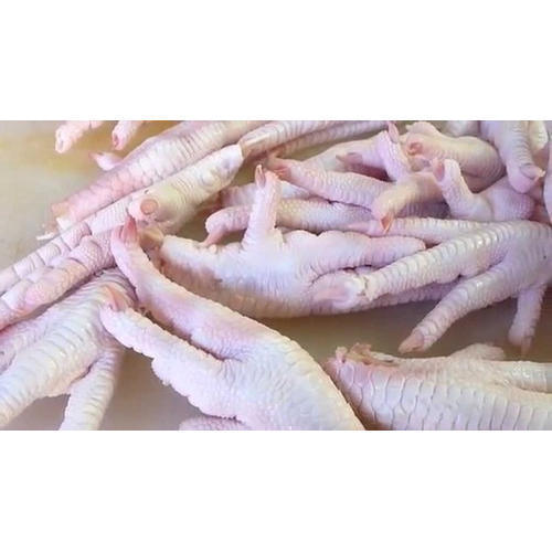 Как быстро снять кожу с куриных лапок