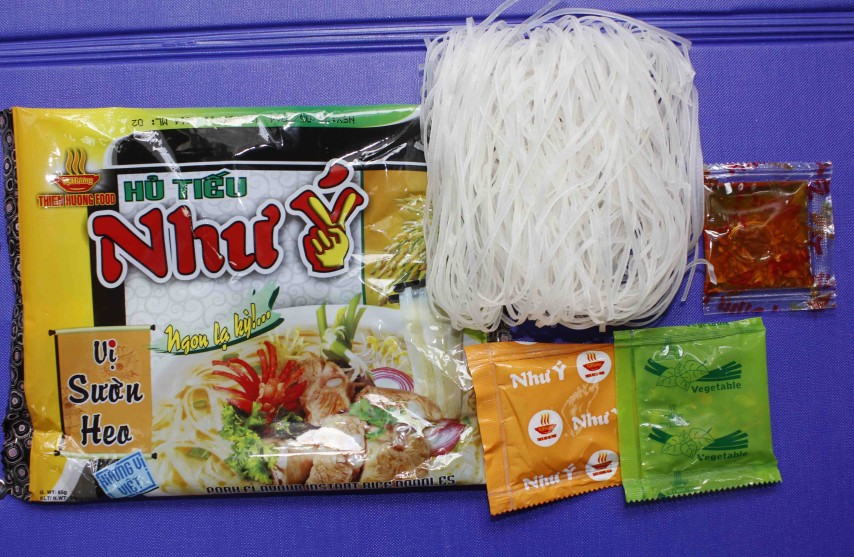 Рисовая лапша vifon pho. Рисовая лапша быстрого. Лапша быстрого приготовления фо бо. Vifon лапша рисовая. Лапша vifon говядина.