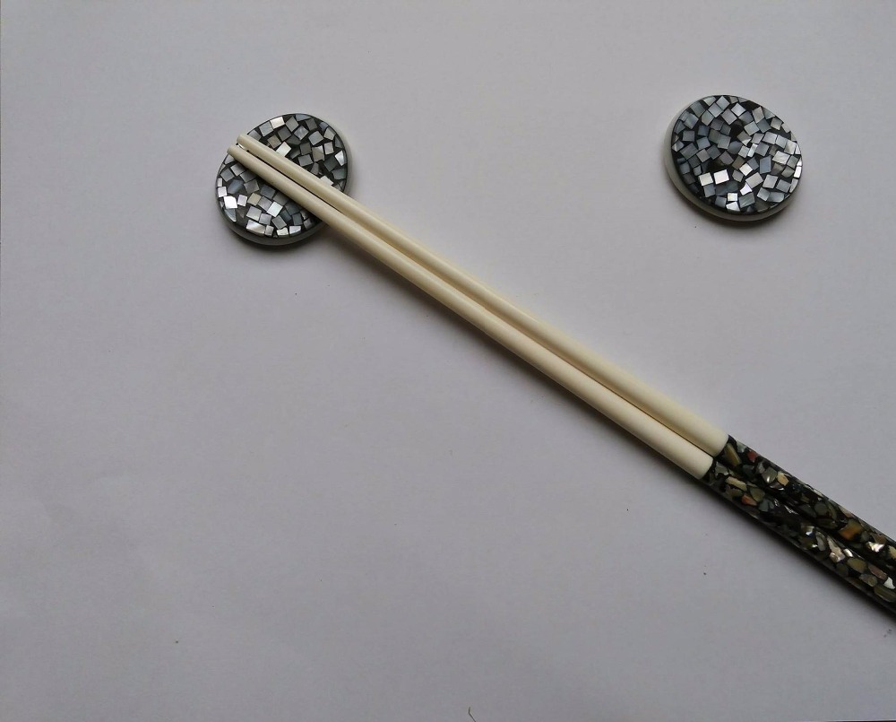 Mother of Pearl Oval Chopstick Rest