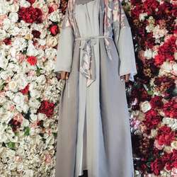 Nova Mais Recente Modern ROUXINOL GREY & ROSA FLOR Tecido Mulheres ABAYA 2019 Personalizado de Alta Qualidade Abaya Islâmico Hijab Vestido