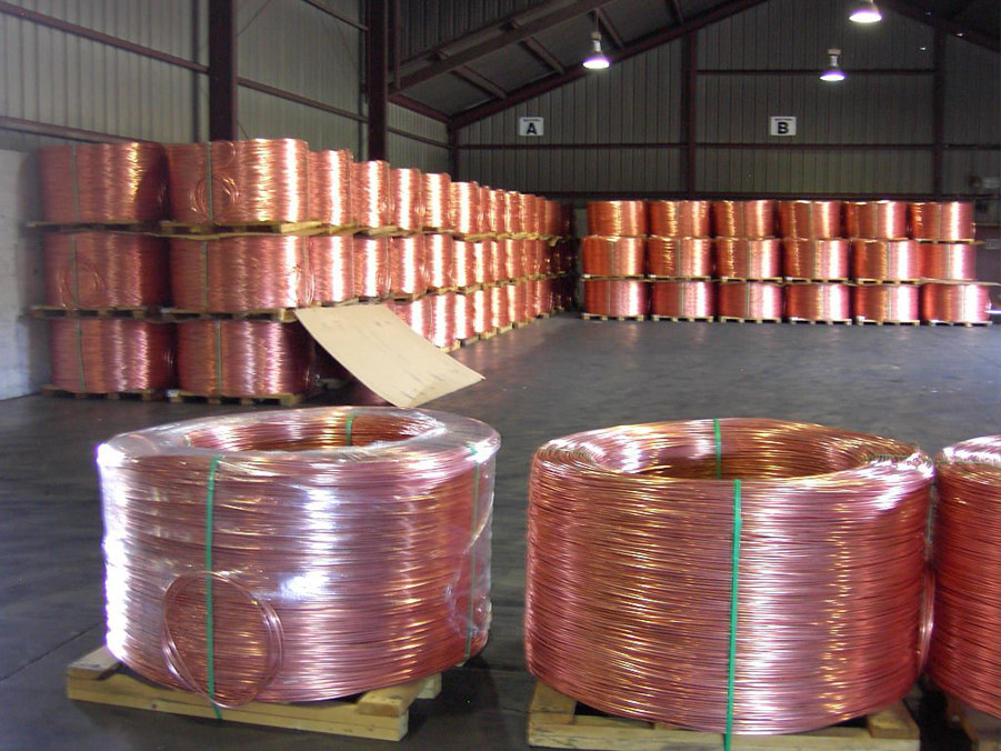 Экспорт меди. Катодная медь в проволока 8/мм. Медь лужонка. Лом меди. Отходы меди.