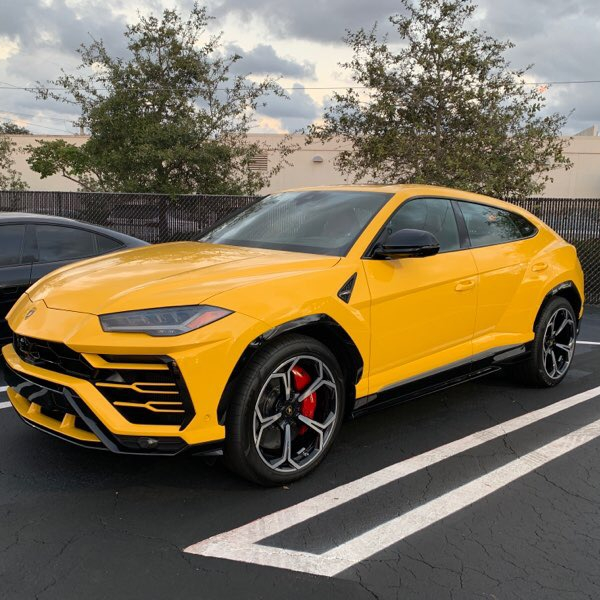 2019 Lamborghini Urus