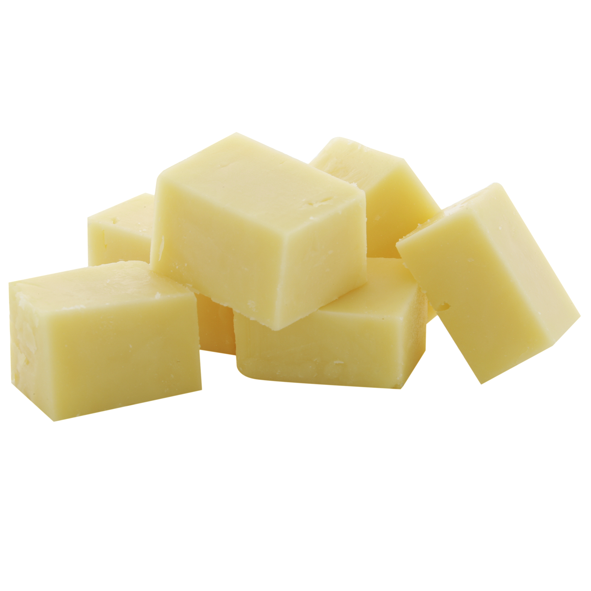 Сыр нарезанный кубиками. Сыр моцарелла кубиками. Сыр моцарелла кубиками. Сыр плавленый нарезанный. Кусочек сыра на белом фоне.