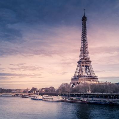 Paris Luxury Apartment, 3 bd, 3 ba
