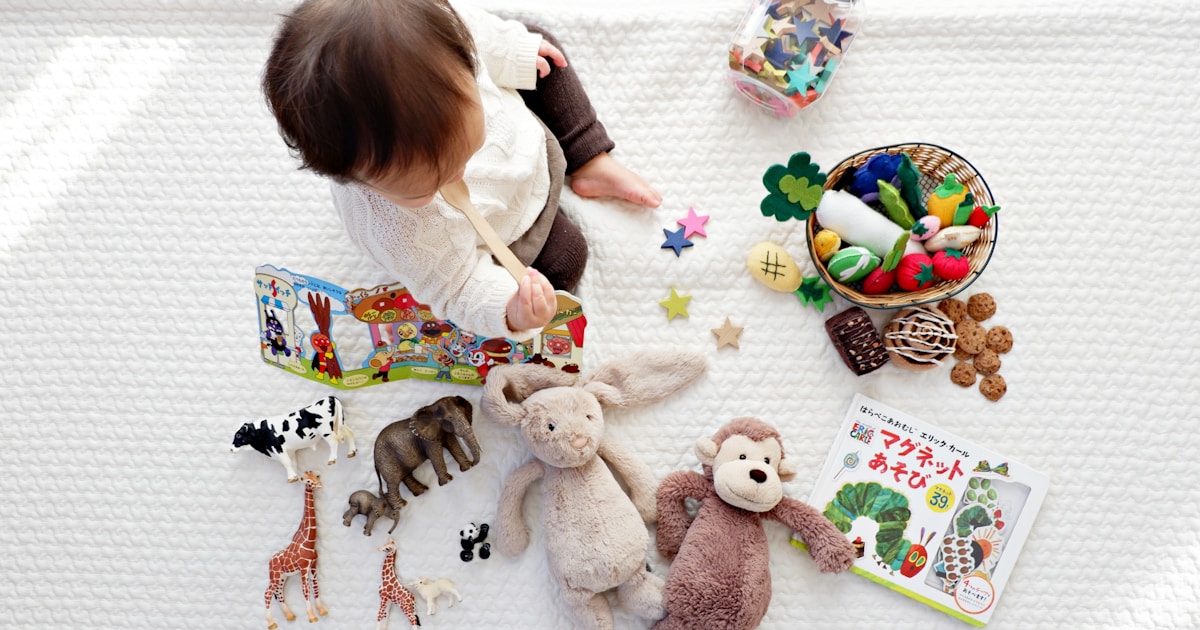Best Montessori Toys for 2-Year-Olds: Expert Picks for Development (2026)