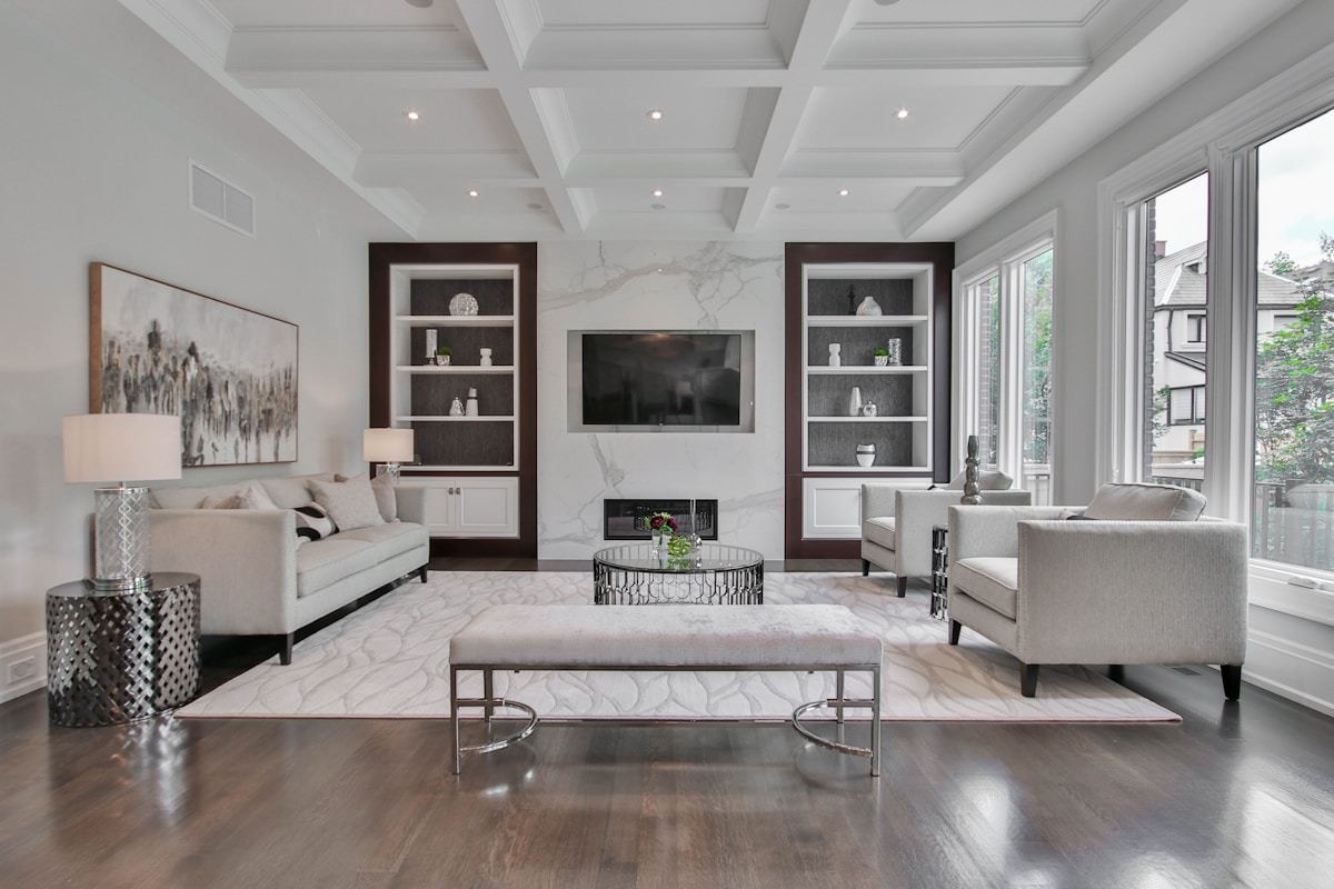 Minimalist Living Room Ideas: 10 Inspiring Spaces (2026)